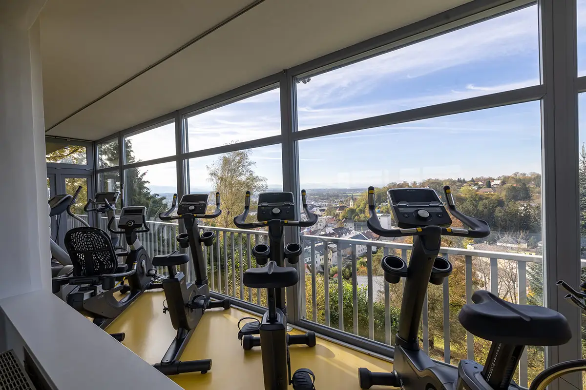 Movy Healthclub mit Aussicht über Amstetten